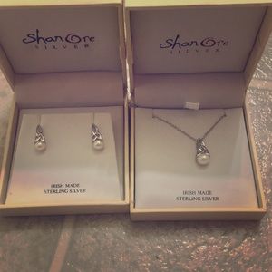 Pearl and sterling silver earring and necklace